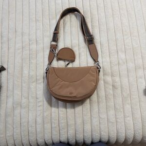 Elegant Tan Crossbody Bag with Coin Pouch